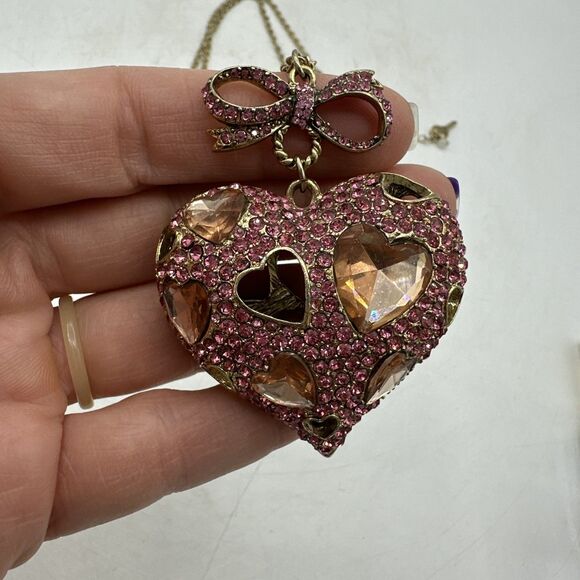 Betsey Johnson Heart Necklace Pink Rhinestones Pinkalicious Collection Gold Tone - Picture 2 of 16